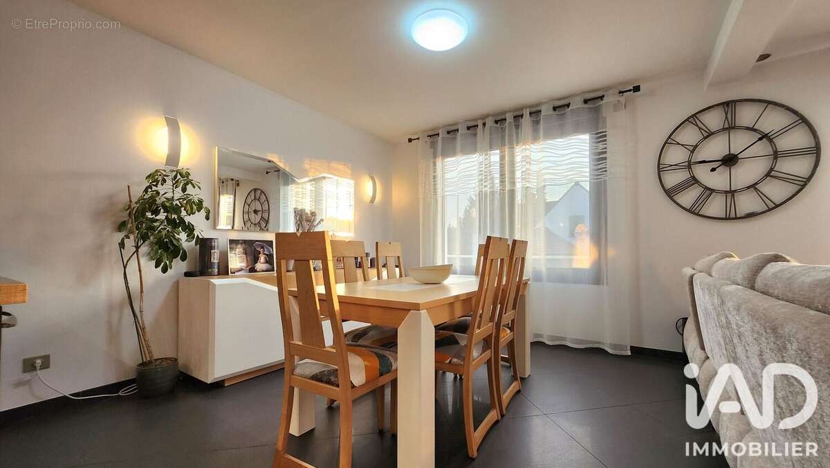 Maison 136 m² à Gretz-Armainvilliers  - photo 4