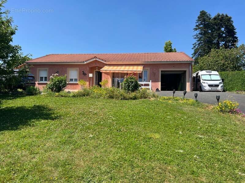 Maison à CHAUFFAILLES