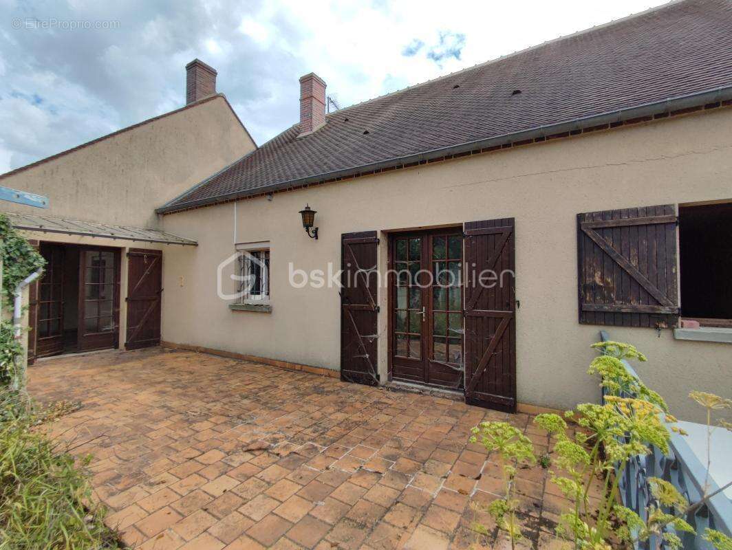 Maison de 113 m² sur sous sol et grenier aménageable sur 445 m² de parcelle - photo 5