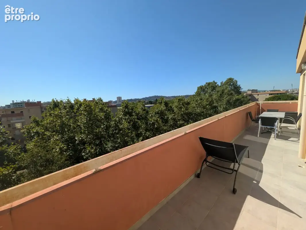 T5 lumineux 100 m2, dernier étage, terrasse et garage - Les Armaris - photo 11