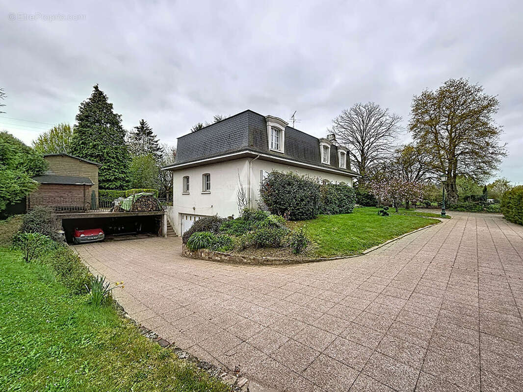 Maison à POMMERIEUX