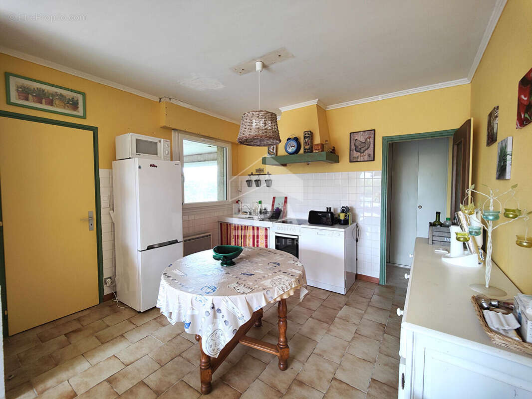 Maison à SAINTE-SEVERE