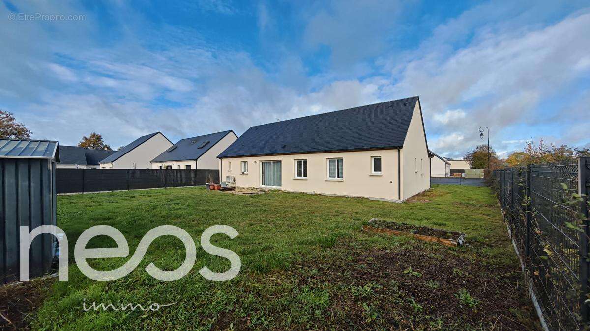 Maison à CLERE-LES-PINS