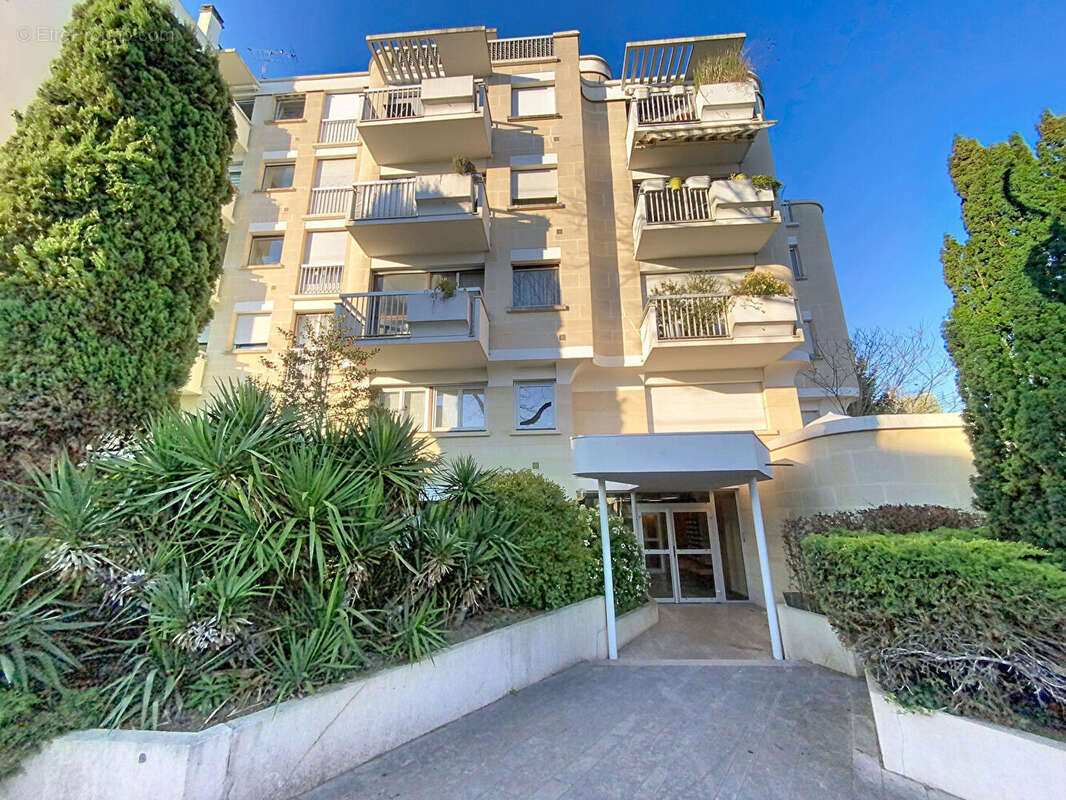 Appartement à SAINT-MAUR-DES-FOSSES