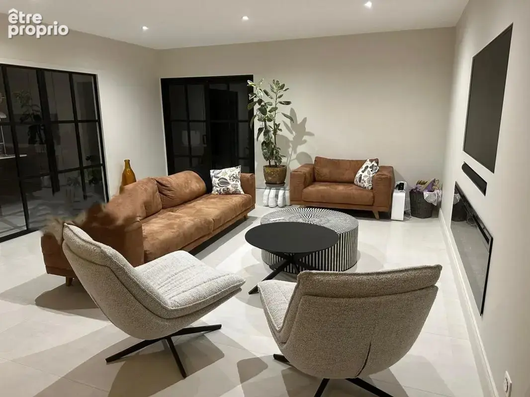 Maison 7 pièces 200 m² à vendre à Etoile-Sur-Rhone (26800) - photo 6
