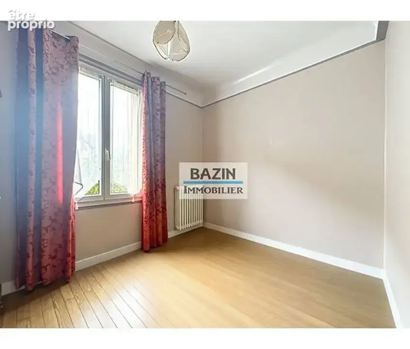 Maison 97 m² à Sainte-Genevieve-Des-Bois  - photo 6