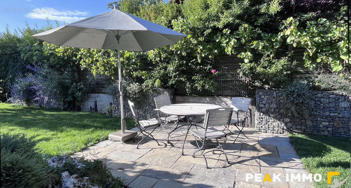 EXCLUSIVITÉ   Appartement duplex avec espace bien-être jaccuzzi spa jardin aménagé et vue montagnes à Ville-en - photo 7