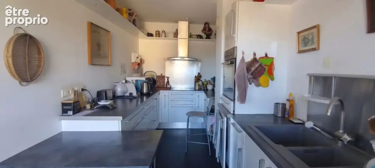 Appartement 86 m² à Uzes  - photo 2