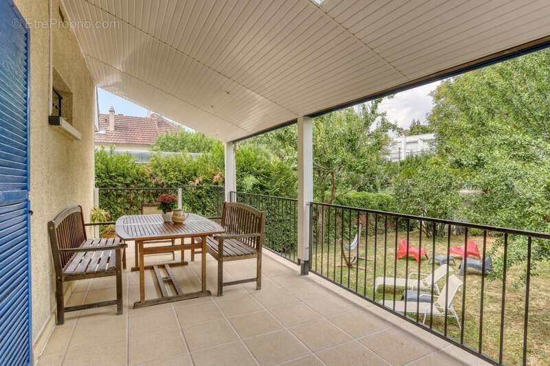 Maison à vendre 7 pièces LE PECQ (78) - photo 2