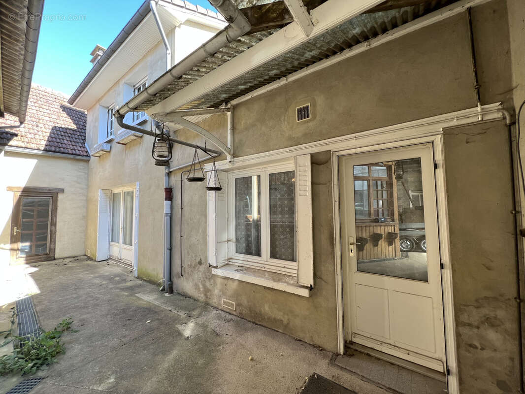 Maison à SAINT-PARRES-LES-VAUDES