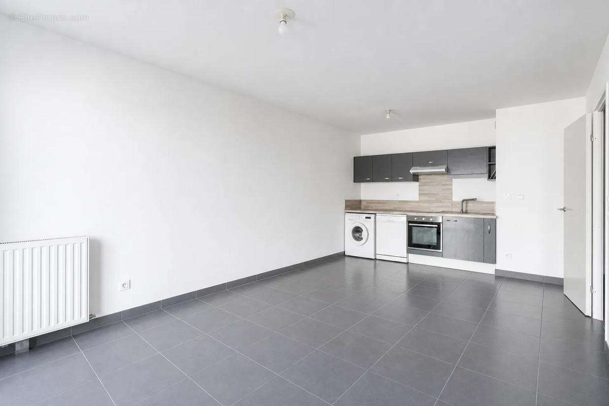 Appartement T2 de 43,82 m² avec terrasse et parking – 34000 - photo 2