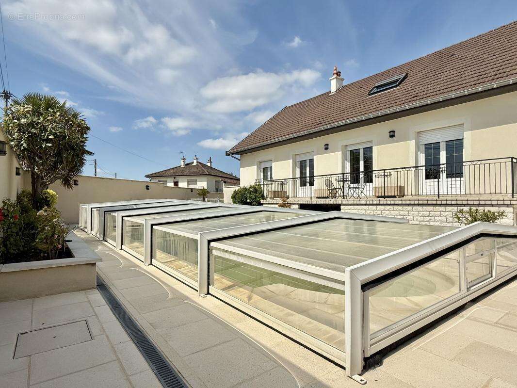 Maison à SAINT-USAGE