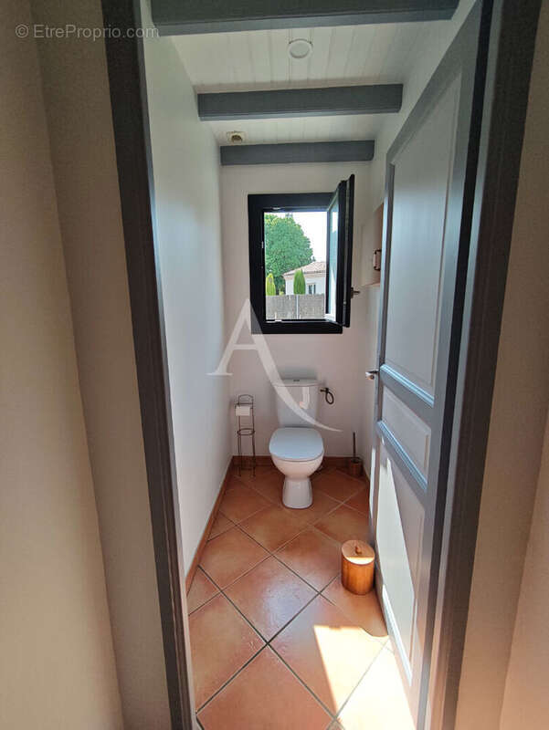 Maison de plain pied -  Semussac 4 pièce(s) 120 m2 - photo 14