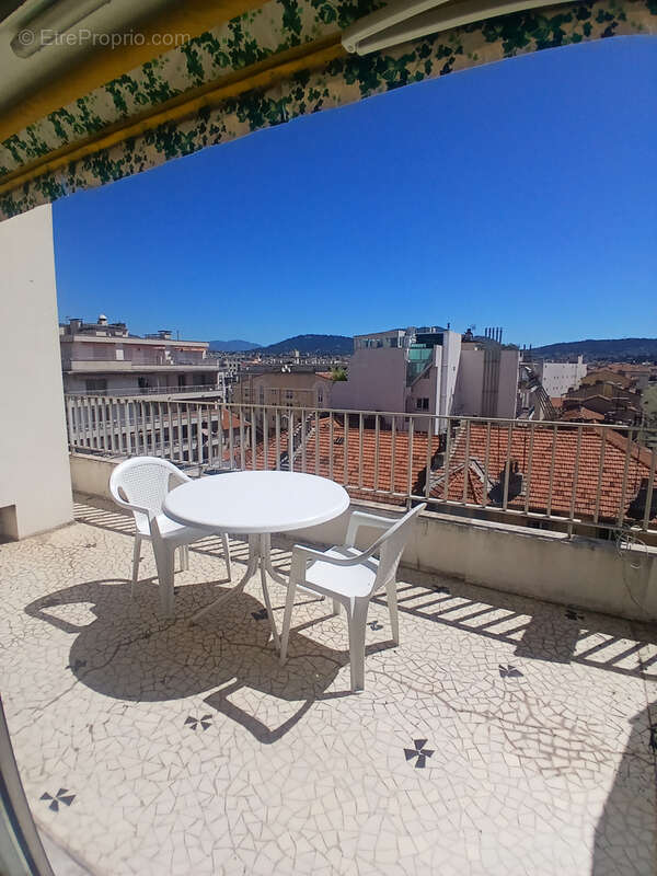 Fleurs bas grosso dernier etage - photo 3