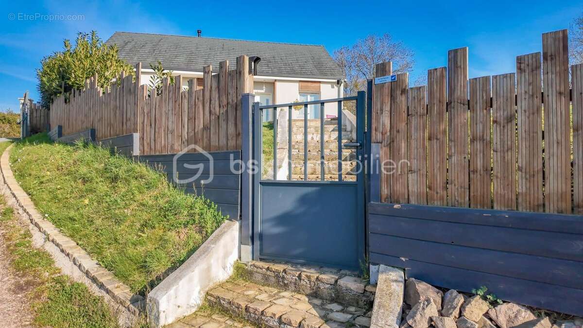 Maison à SAINT-BENIN-D'AZY