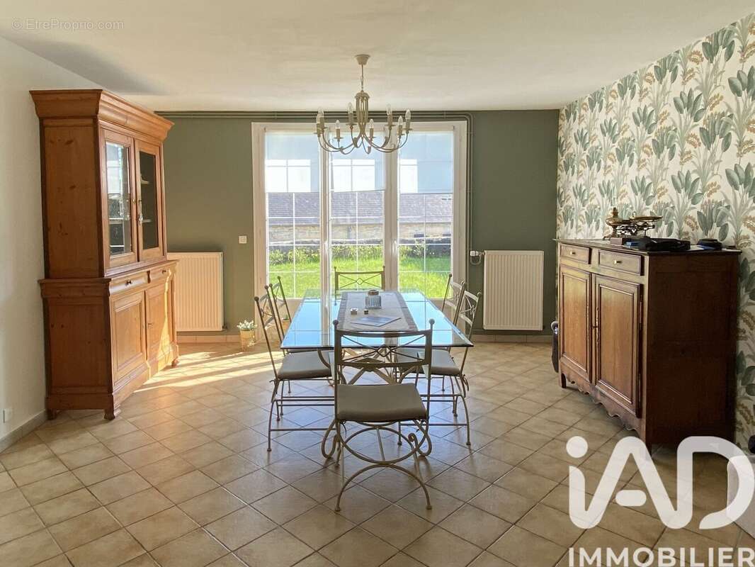Photo 2 - Maison à SOMMERVIEU