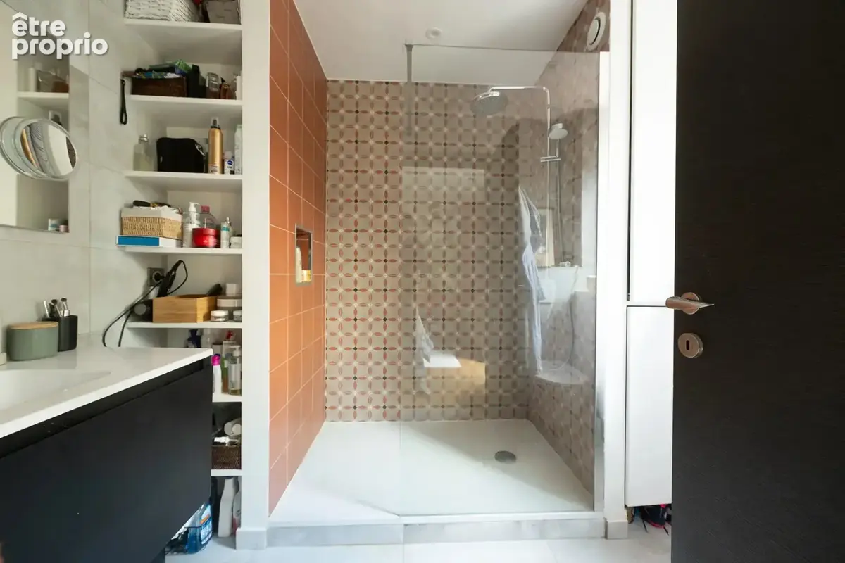 RARE PASSY-RANELAGH : Bel appartement avec terrasse de 23 m², rénové 3 chambres en suite avec chacune leur salle d'eau-wc - photo 10