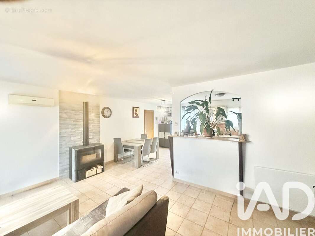 Photo 8 - Maison à VILLEPINTE