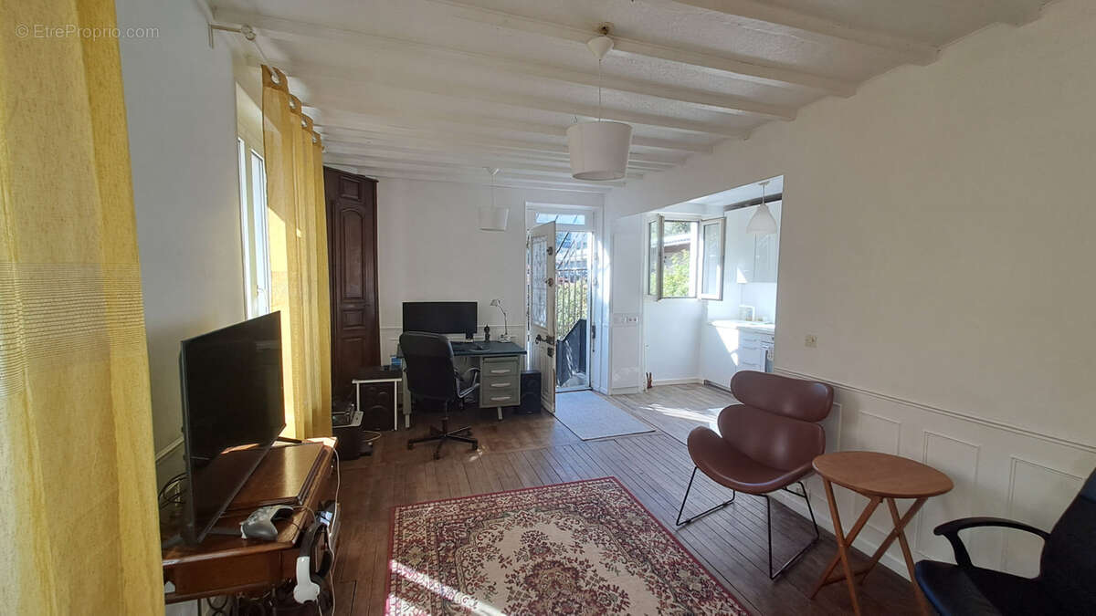 Maison à LE PERREUX-SUR-MARNE