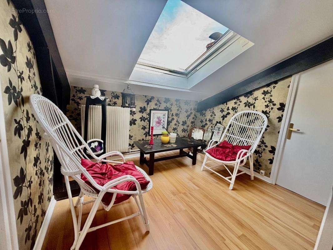 Maison à LAMAGDELAINE