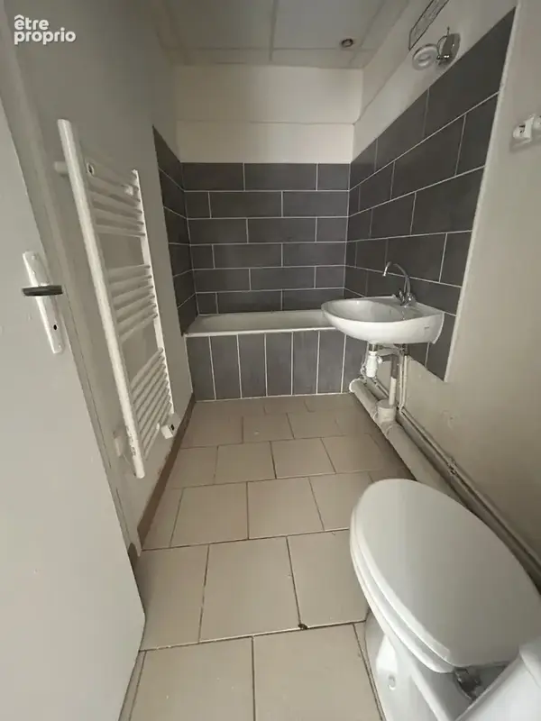P2 en RDC avec terrasse privative   Idéal investisseur ! - photo 10
