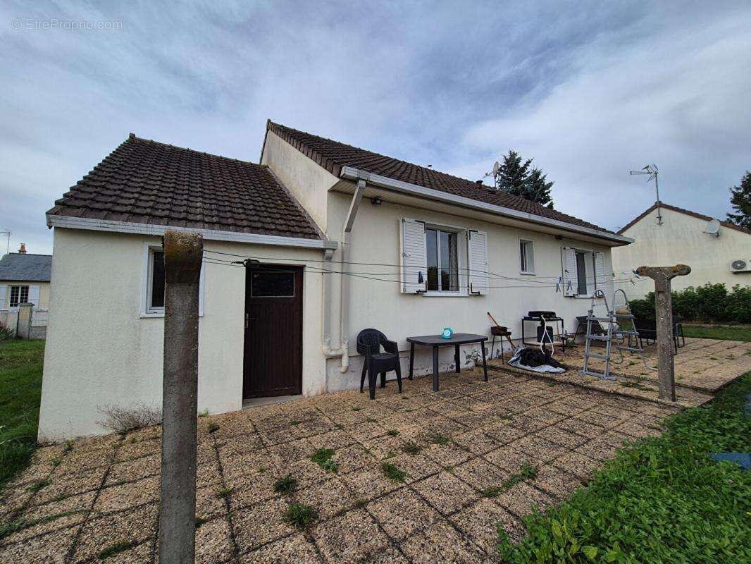 Maison à AUZOUER-EN-TOURAINE