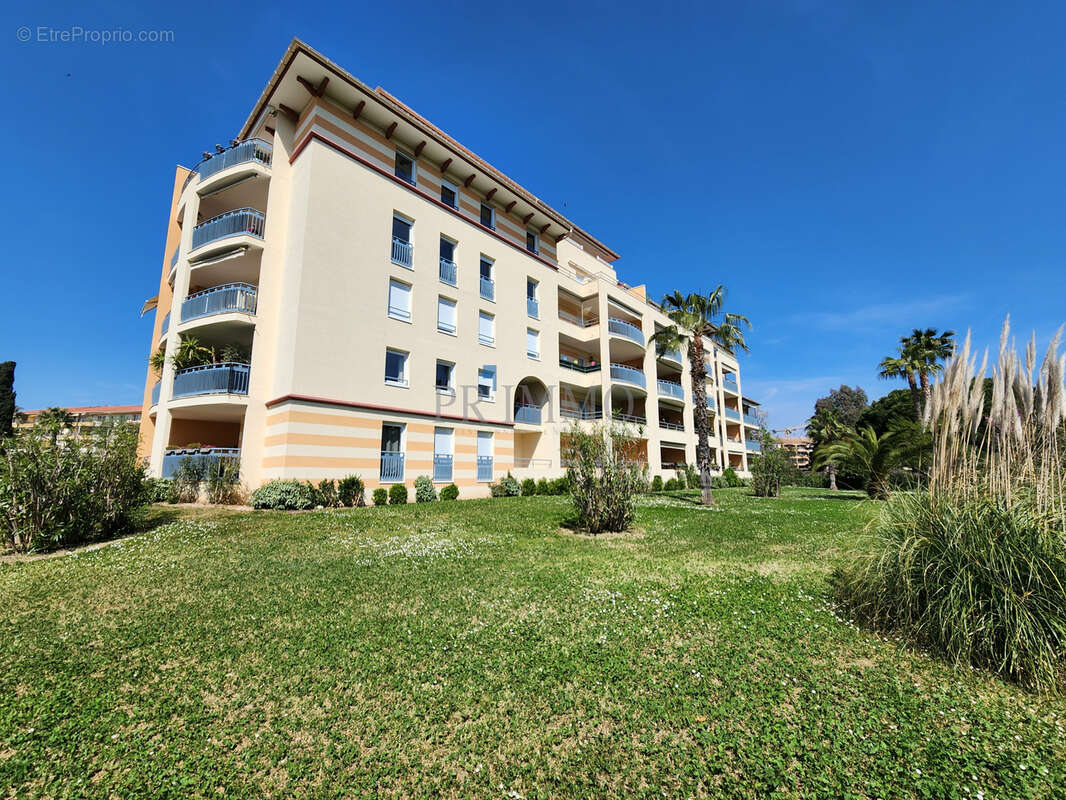 Appartement à FREJUS