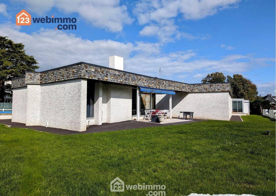 Maison à CARHAIX-PLOUGUER