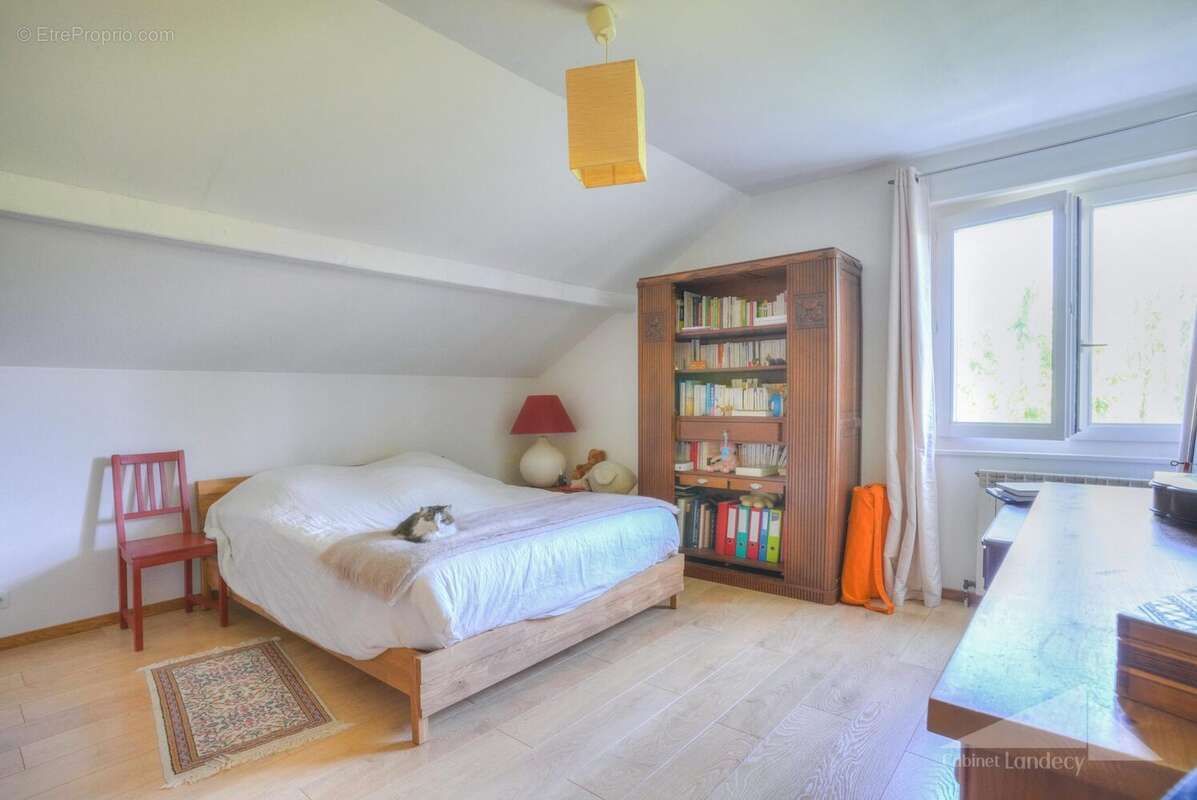 Maison à VALLEIRY
