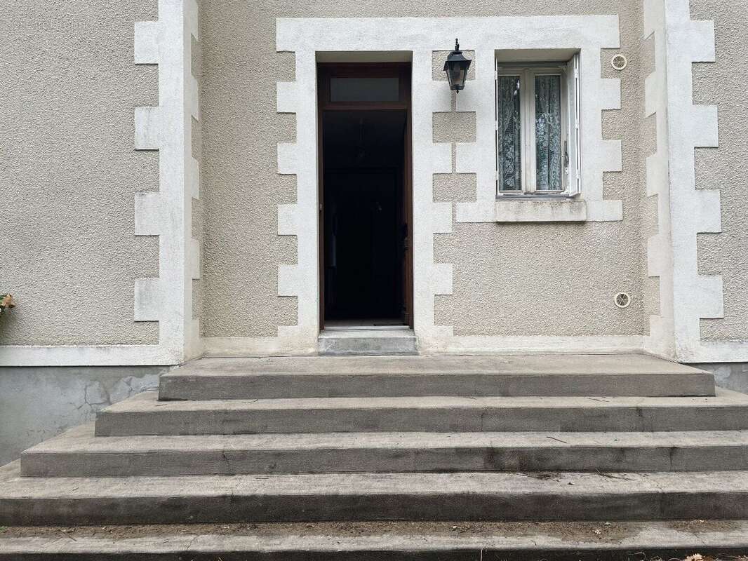 Maison à LANOUAILLE