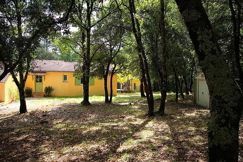 Maison à FLASSANS-SUR-ISSOLE