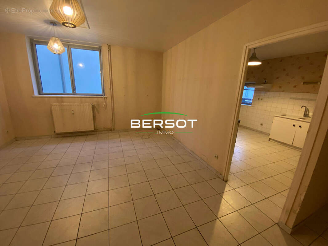 Vesoul, appartement F3 avec parking - photo 3