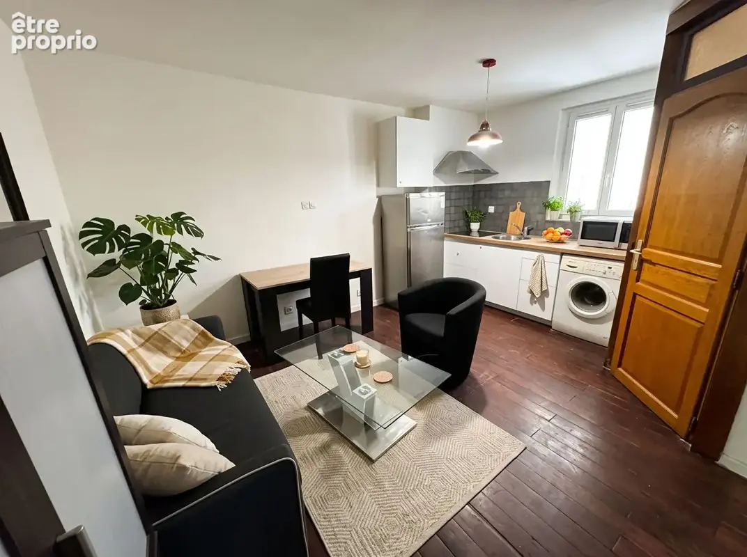 Appartement à PARIS-10E