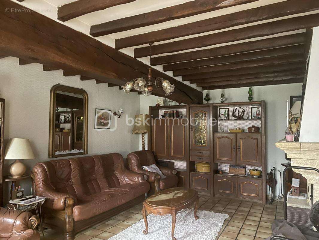 Maison en pierres de taille à Cuise-La-Motte (60350) - 133 m2 - 5 pièces - 3 chambres - photo 3