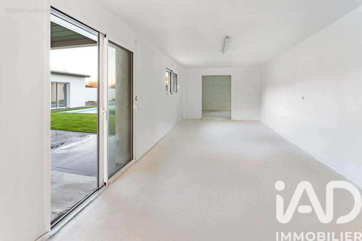 Photo 4 - Maison à CHAUVE