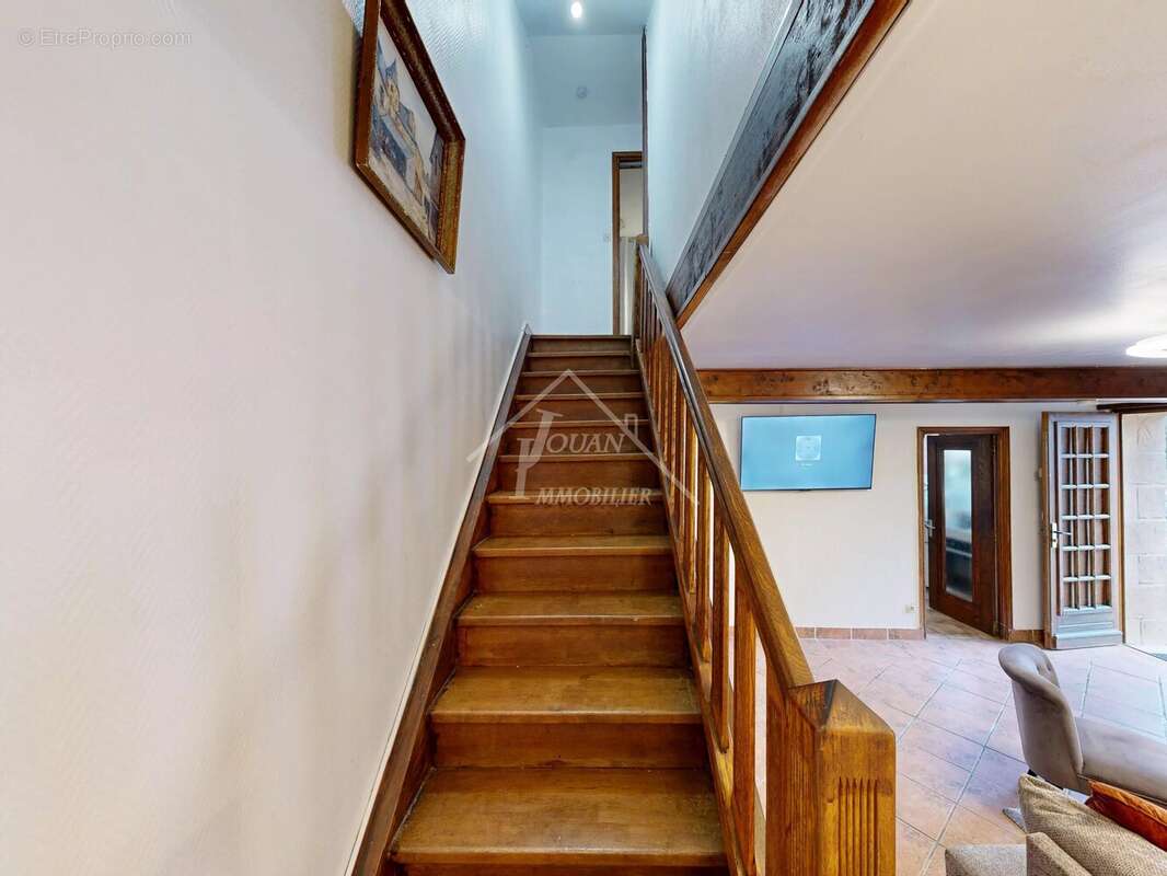 Maison à LOUROUX-DE-BOUBLE