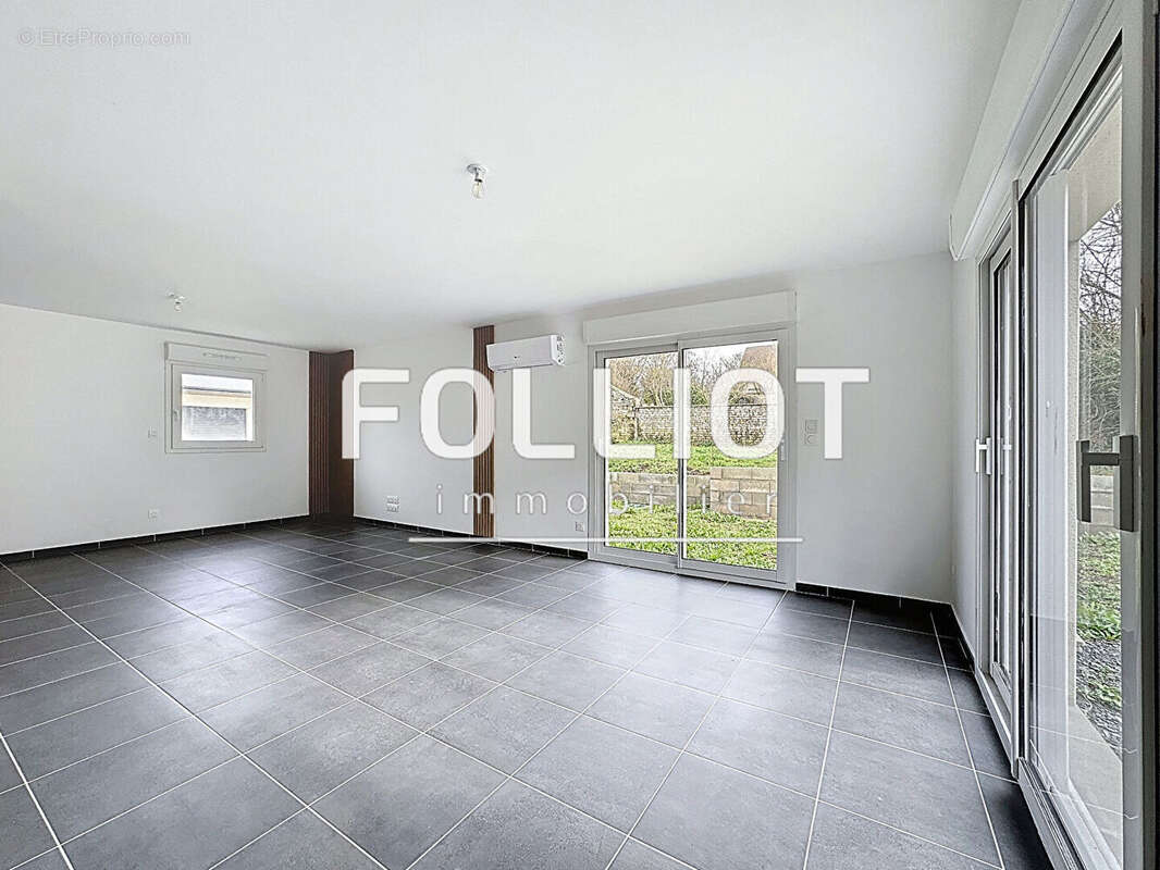 Maison à SECQUEVILLE-EN-BESSIN