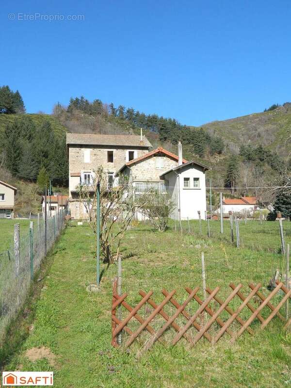 Maison 160 m² à Arcens  - photo 3
