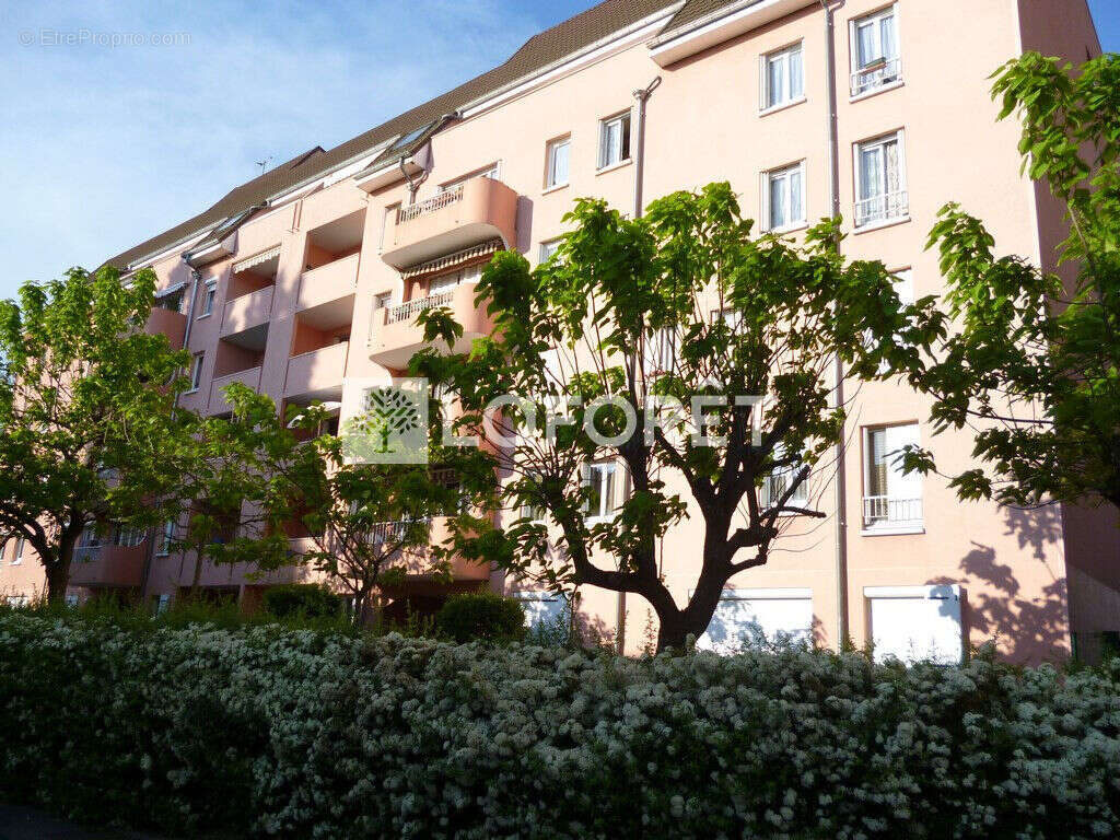 Appartement à SAINT-MICHEL-SUR-ORGE