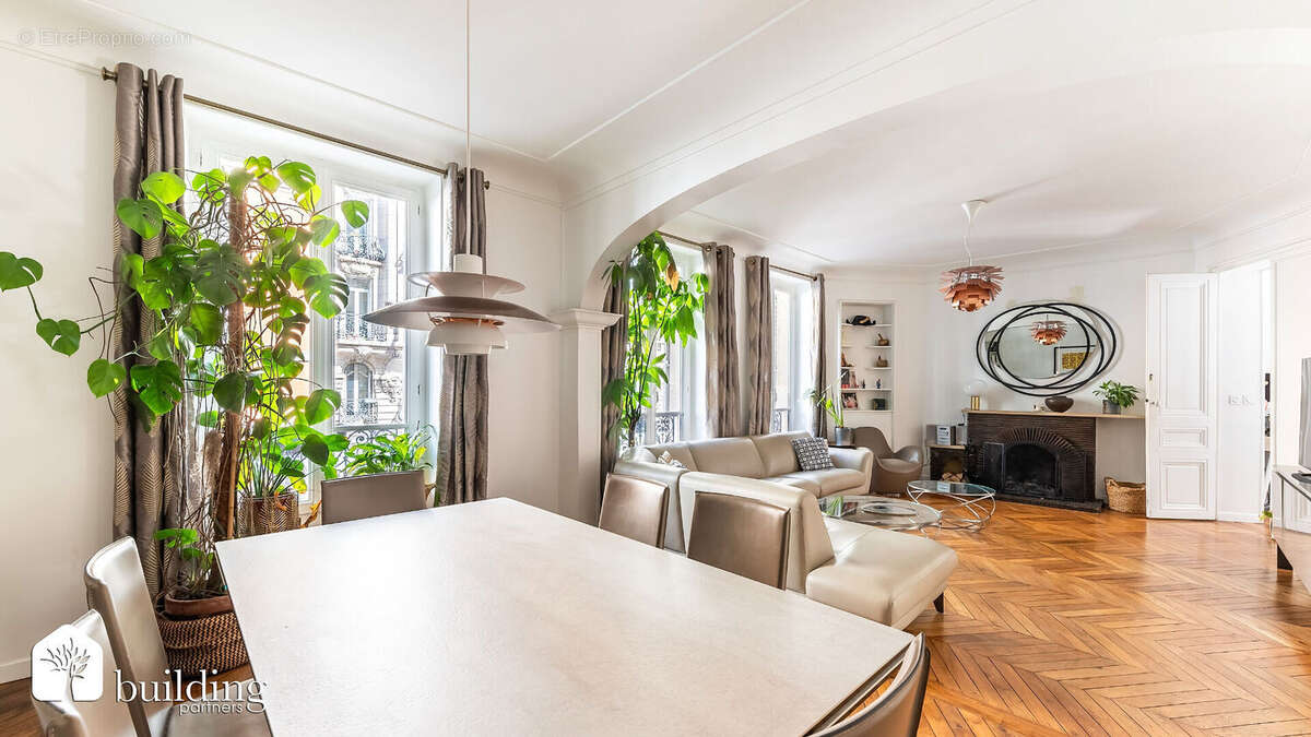 À vendre - Appartement familial 5 pièces - Paris 10e - Louis Blanc - photo 12
