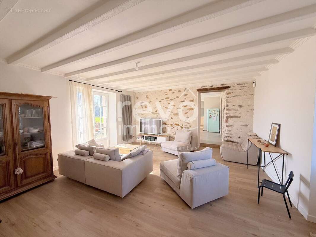 Maison à LES BROUZILS