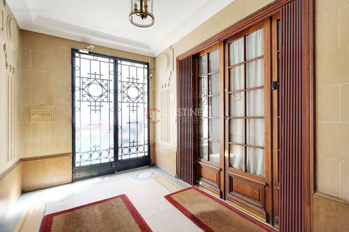 Appartement à PARIS-18E