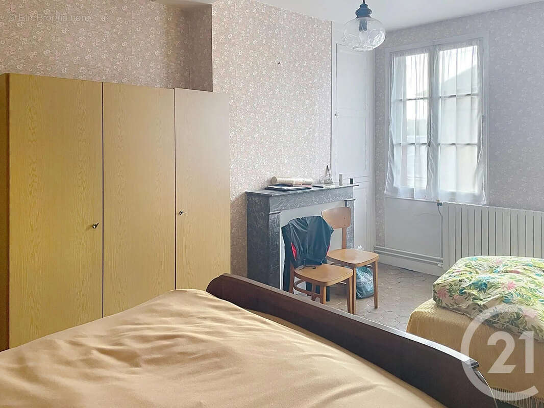 Maison à ERAGNY-SUR-EPTE