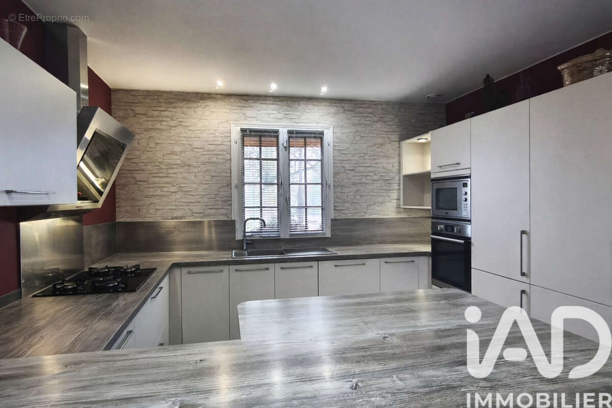Maison 147 m² à Tremblay-Les-Villages  - photo 5
