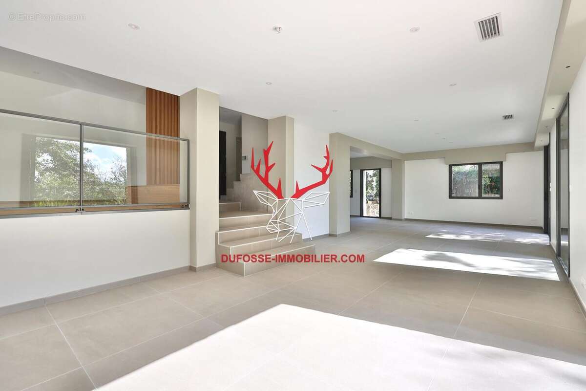 Photo 3 - Maison à CHARBONNIERES-LES-BAINS