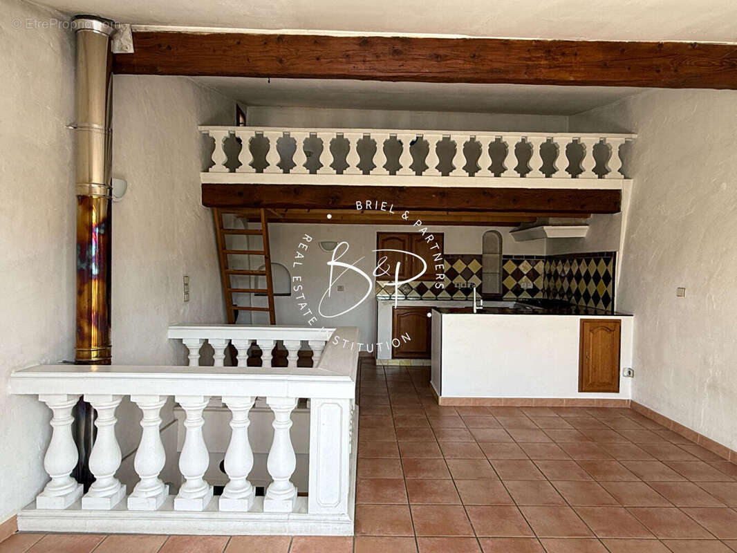 Appartement à LORGUES