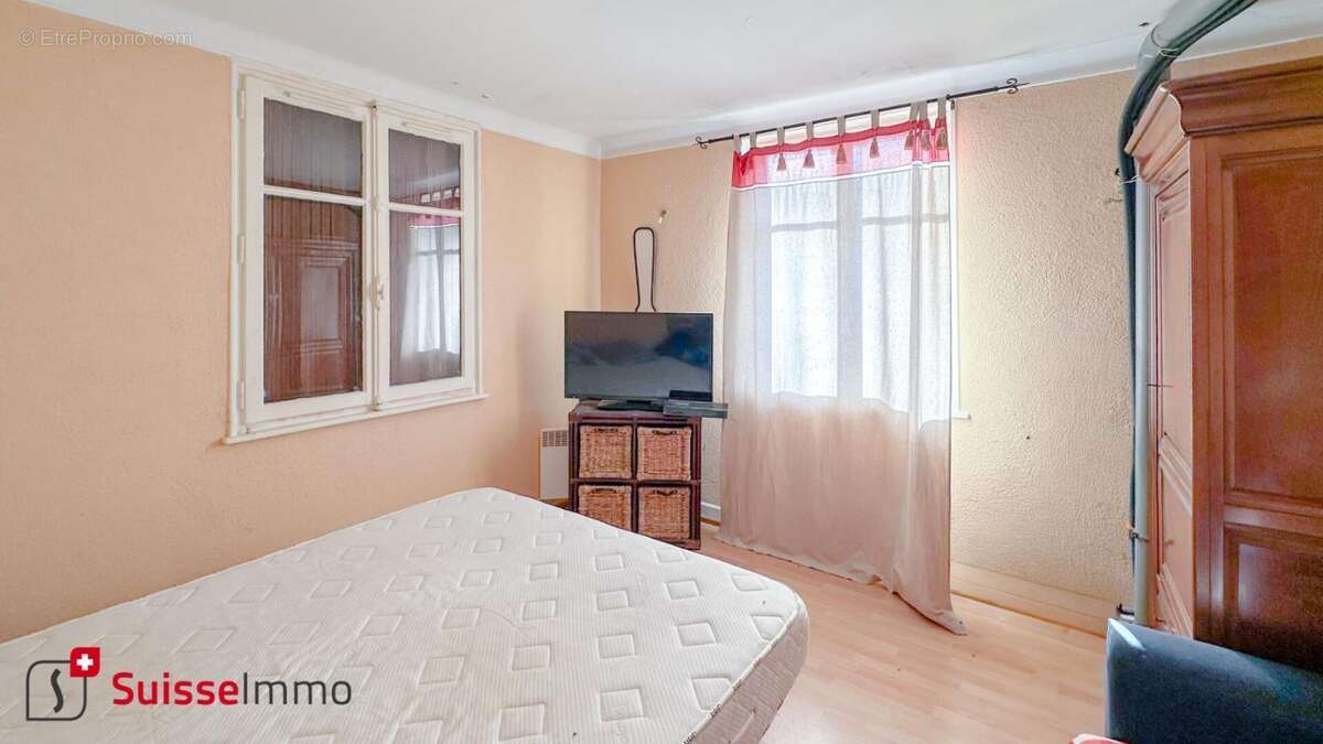 Appartement à LOUGRES