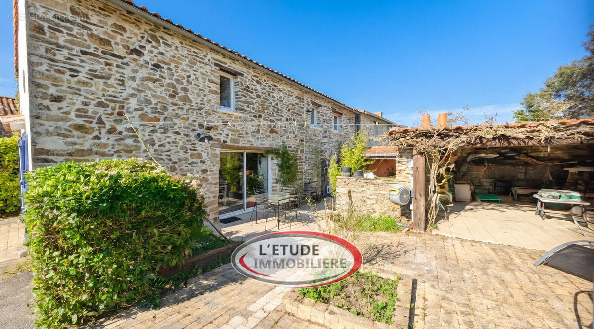 Photo 1 - Maison à CHATEAU-THEBAUD