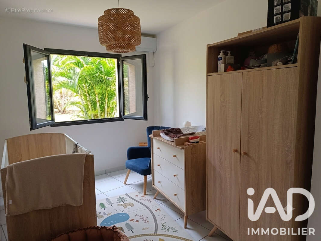 Appartement 91 m² à L'etang-Sale  - photo 8