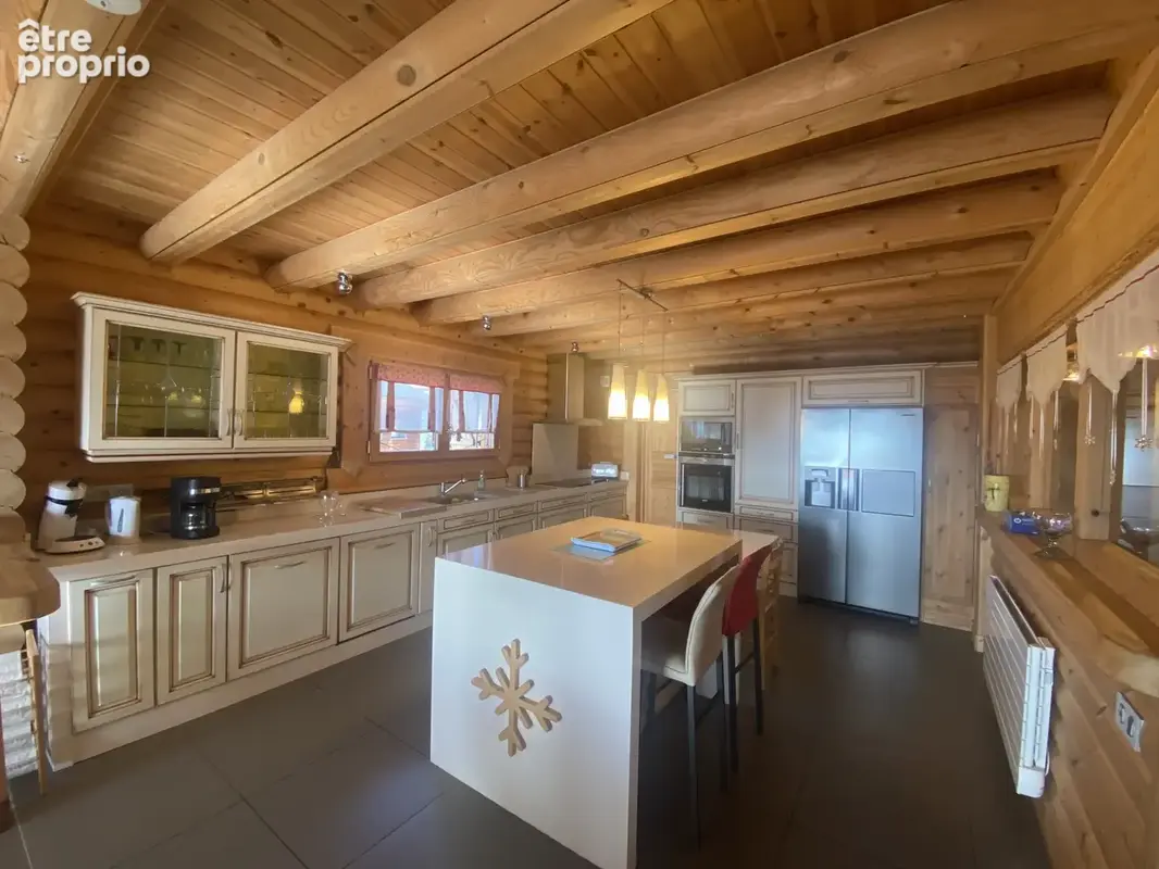 FONT-ROMEU - A vendre somptueux chalet de prestige de 263 m2 avec espace bien-être et vue panoramique - photo 7